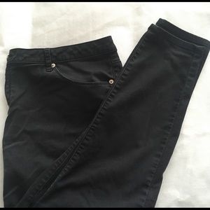 Black denim skinny jeans